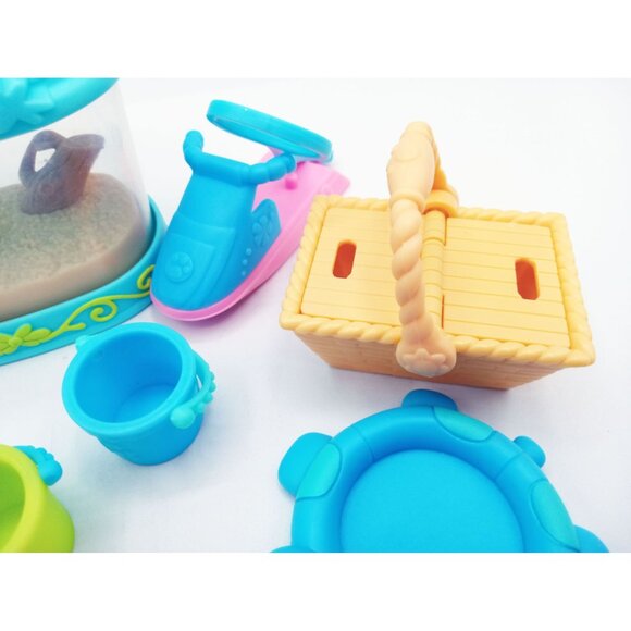 Littlest Pet Shop Accessories Lot With Skateboard Sandbox Toys Basket Buckets - Picture 11 of 16